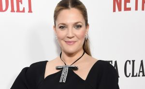 Drew Barrymore diz que quase morreu durante gravações de “Santa Clarita Diet”