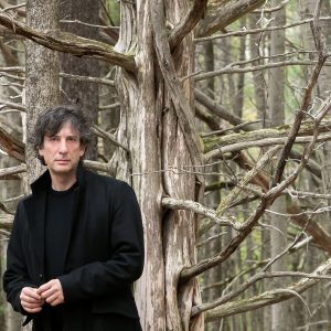 Neil Gaiman em dose dupla: Autor participa da CCXP Worlds e live promovida pela FSB e Intrínseca