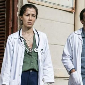 Episódio de estreia de ‘Sob Pressão’ aborda temas importantes