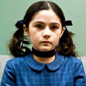 “A Órfã”: Atriz retorna sem o uso de maquiagem e sem efeitos especiais