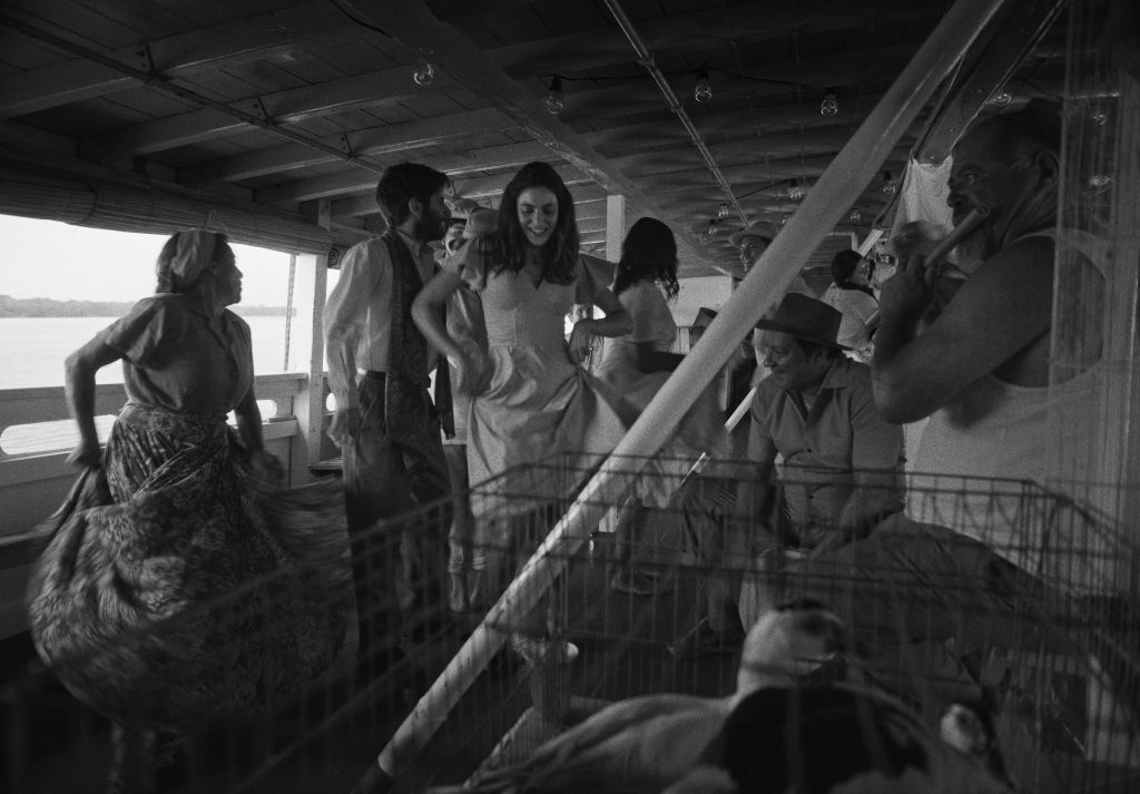 Trailer de Retrato de Um Certo Oriente, baseado no livro de Milton Hatoum, é divulgado