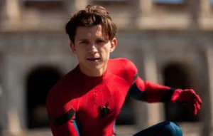 Tom Holland como Homem-Aranha