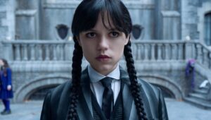 Imagem oficial da segunda temporada de Wandinha mostrando Jenna Ortega