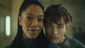 Mickey 17 chega ao streaming: veja onde e como assistir o filme com Robert Pattinson