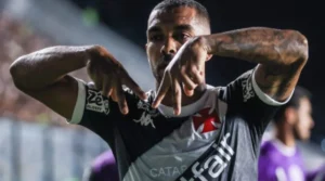 Vasco x Bragantino: onde assistir, escalações e briga direta na parte de cima do Brasileirão