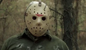 Crystal Lake: série de Sexta-Feira 13 começa a ser gravada e escala atriz de Wandinha