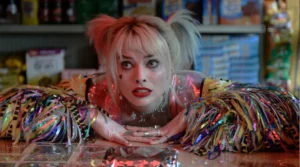 Tela Quente hoje: Globo exibe filme com Margot Robbie nesta segunda-feira (02/06)