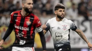 Corinthians x Vitória: onde assistir, escalações e momento dos times no Brasileirão