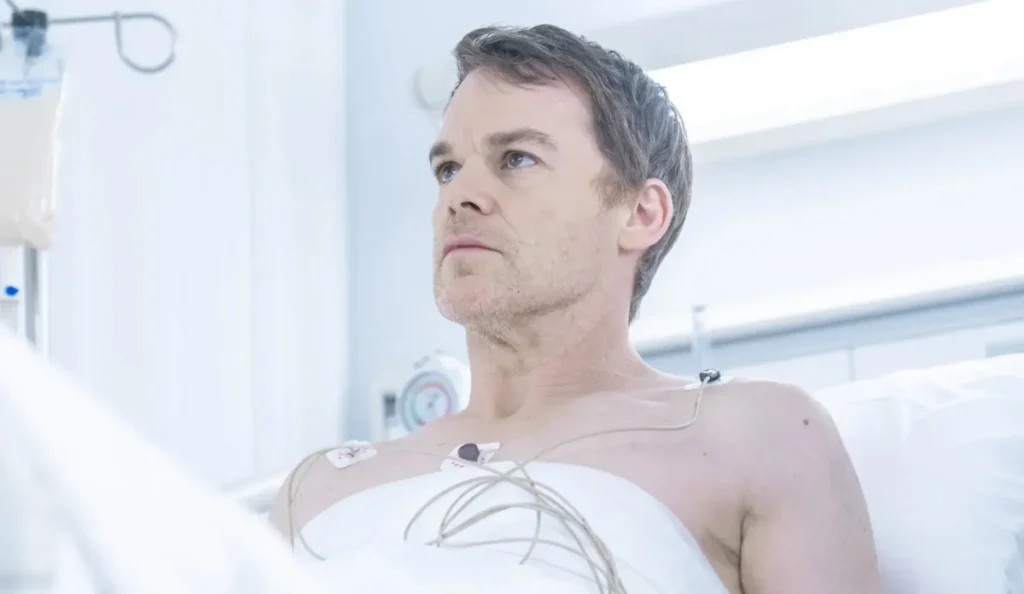 Cena da série Dexter: Ressureição estrelada pelo ator Michael C. Hall