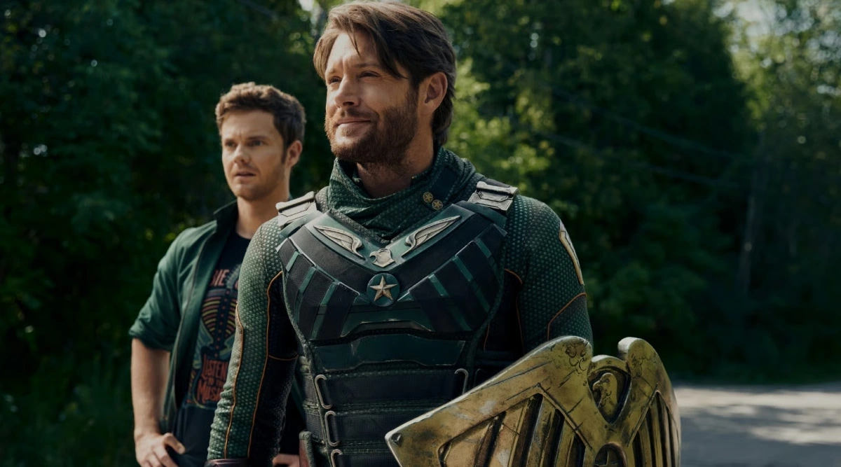 Soldier Boy e Hughie em cena de The Boys, série do Prime Video