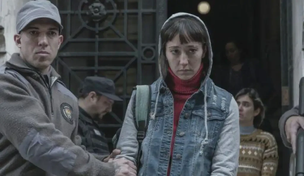 Marina Delorsi luta para provar sua inocência em Na Lama 