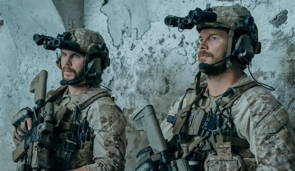 Chris Pratt em cena na série A Lista Terminal: Lobo Negro