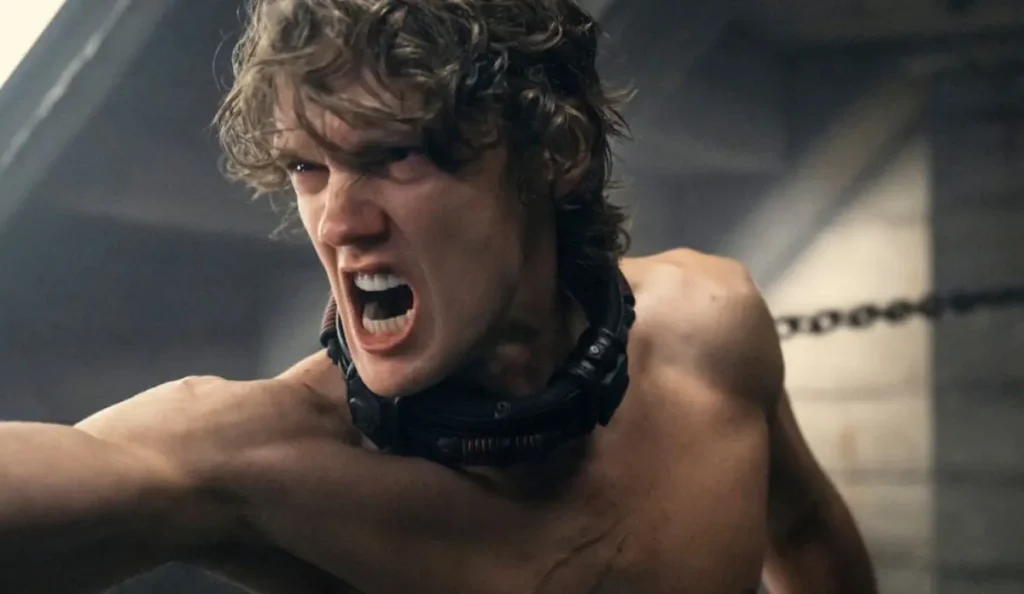  Tyler transformado em Hyde atacando Wandinha na 2ª temporada.