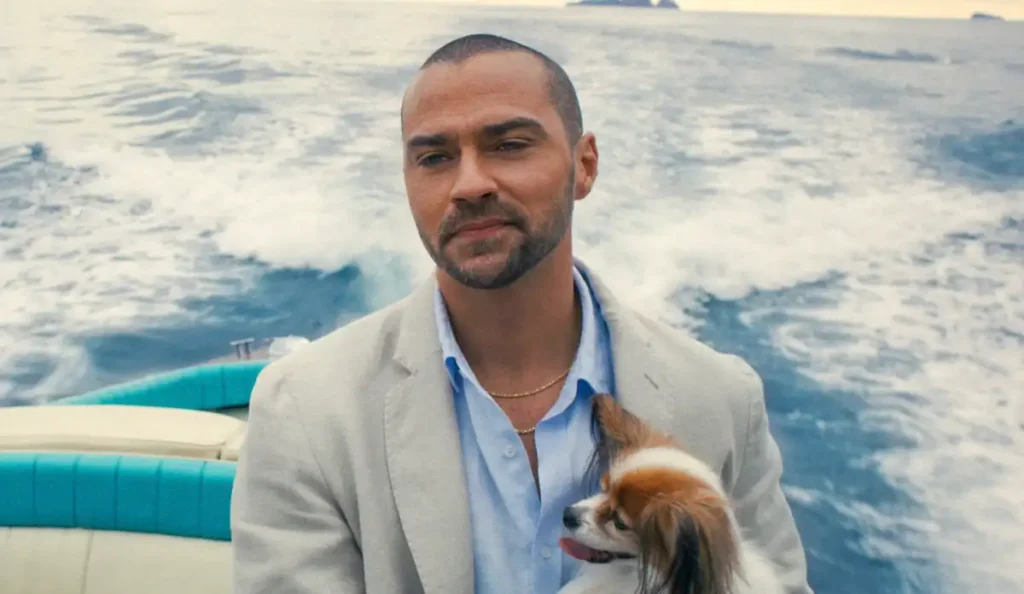 Jesse Williams interpreta Daniel De Luca em Hotel Costiera, nova série de mistério e luxo do Universal+.