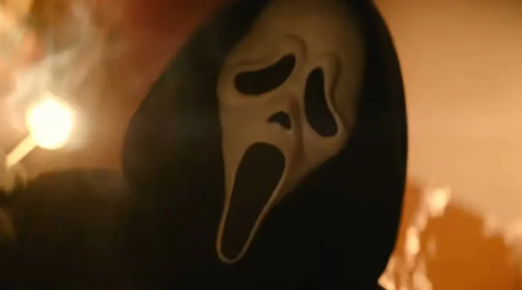Imagem de Ghostface no trailer de Pânico 7
