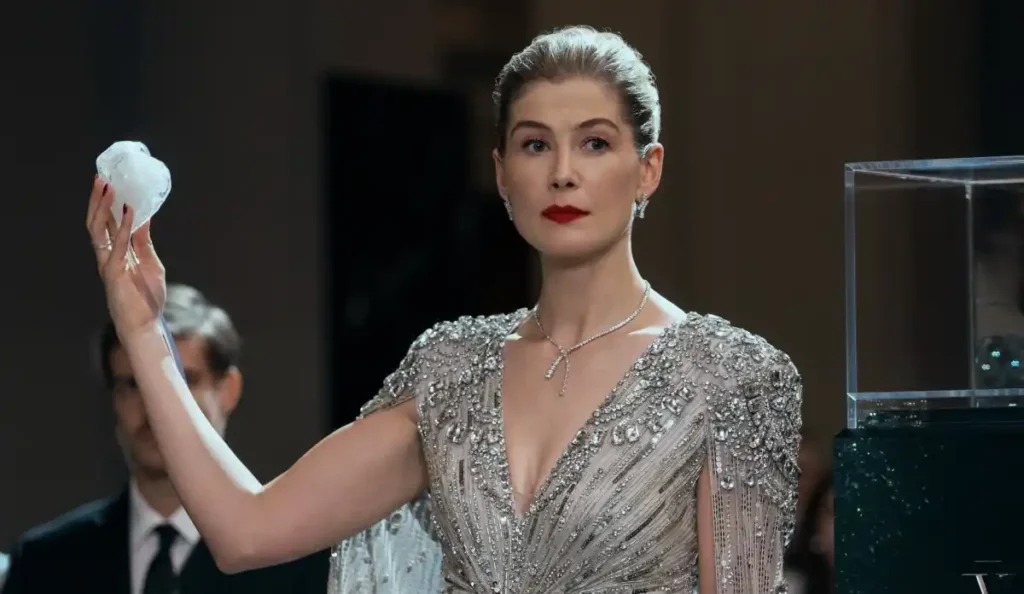 Rosamund Pike como Veronika Vanderberg em Truque de Mestre 3