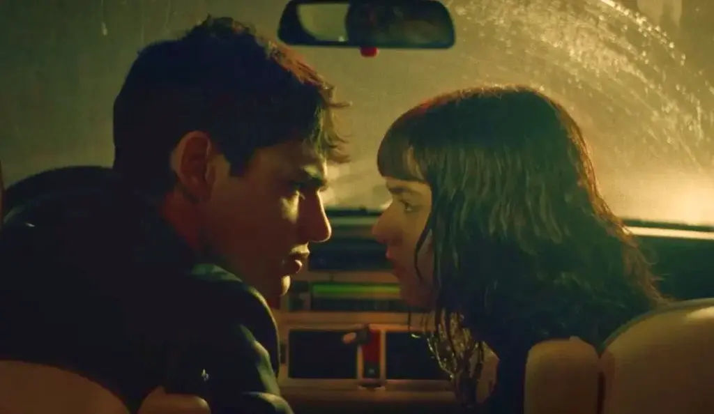 Imagem do filme Diga-me Baixinho