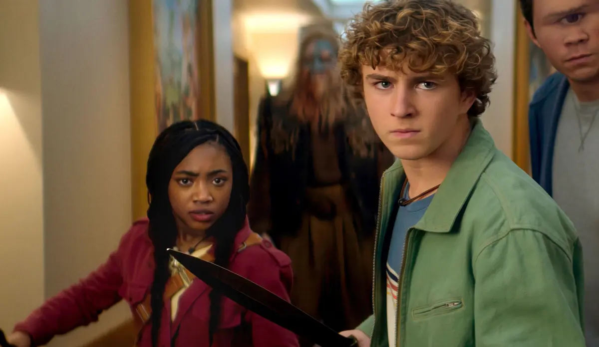 Percy Jackson, Annabeth Chase e Tyson em sequência da segunda temporada da série do Disney+