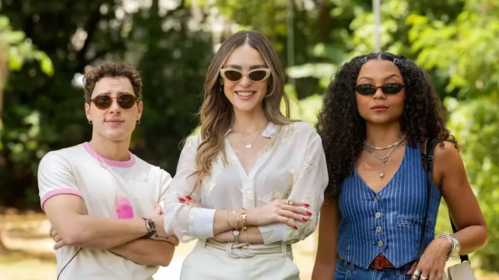 Imagem com o elenco de Coração Acelerado