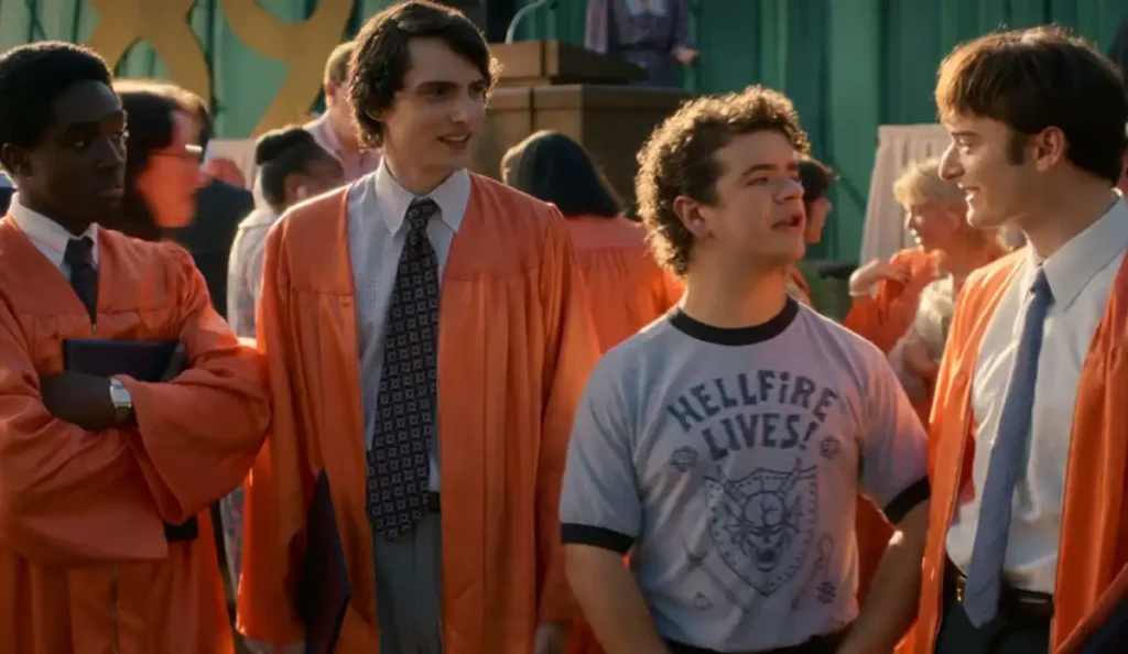 Personagens de Stranger Things em cena da série