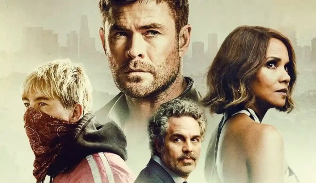 Cena de assalto no filme Caminhos do Crime estrelado por Chris Hemsworth