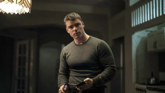 O Agente Noturno: Gabriel Basso diz que se sente “obrigado” a arriscar a própria vida na série