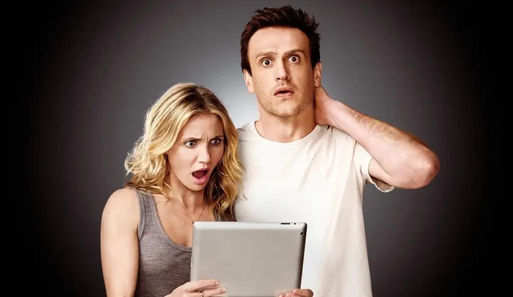 Cameron Diaz e Jason Segel interpretam um casal em cena do filme Sex Tape: Perdido na Nuvem