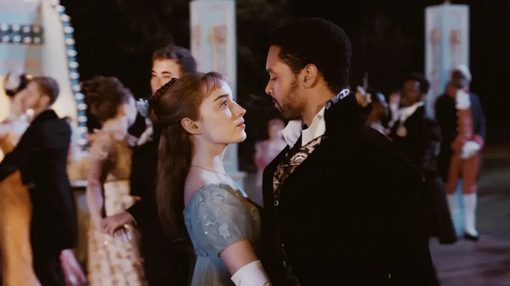 Simon e Daphne dançando em Bridgerton durante baile da aristocracia na série da Netflix