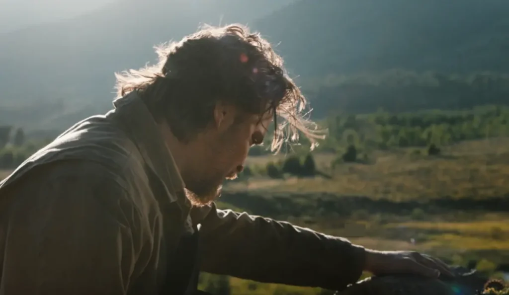 Kayce Dutton em cena de Marshals Uma História de Yellowstone