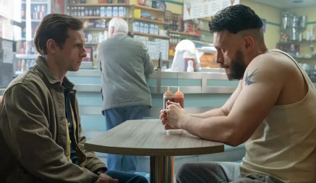 Cena da série Pela Metade mostrando os protagonistas em momento dramático