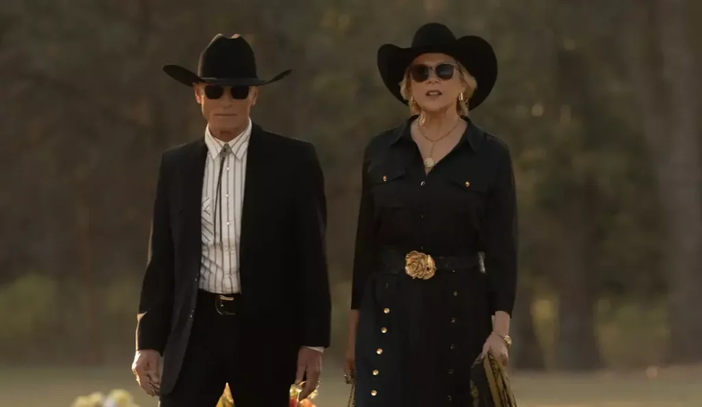 Personagens aparecem em cena da série Rancho Dutton, derivada do universo Yellowstone