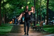 A Hipótese do Amor ganha trailer com Lili Reinhart; saiba quando estreia