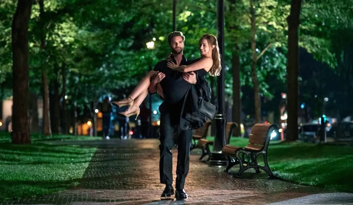 A Hipótese do Amor ganha trailer com Lili Reinhart; saiba quando estreia