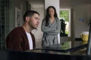 Hit Para Dois: Paul Rudd e Nick Jonas vivem rivais em história de música roubada