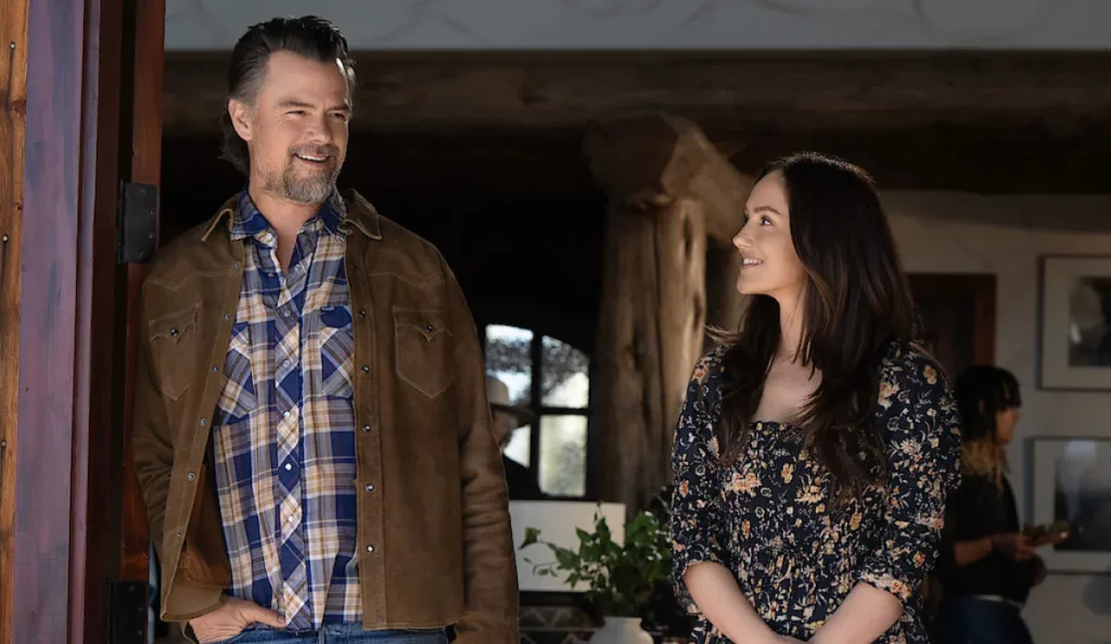 Josh Duhamel e Minka Kelly aparecem como Staten e Quinn em cena da série Ransom Canyon