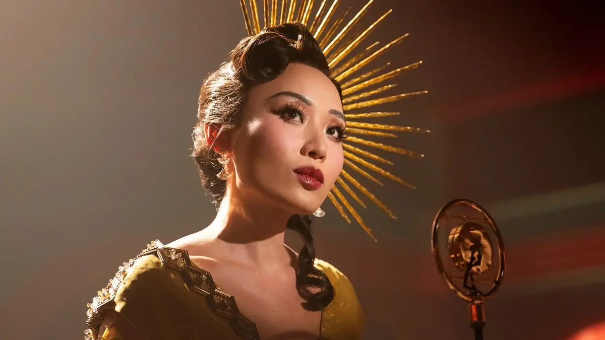Imagem de Li Jun Li em cena de Spider-Noir