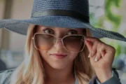 Elle: Legalmente Loira se passa antes do filme? Entenda a conexão da série com a franquia