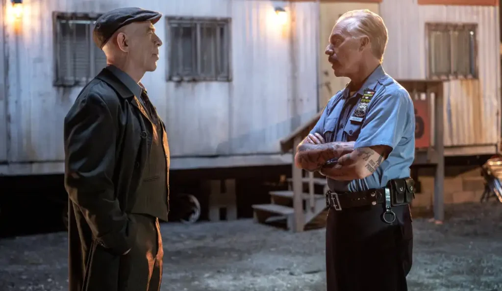 J.K. Simmons como Eamon Sweeney na série Os Westies: Donos do Oeste