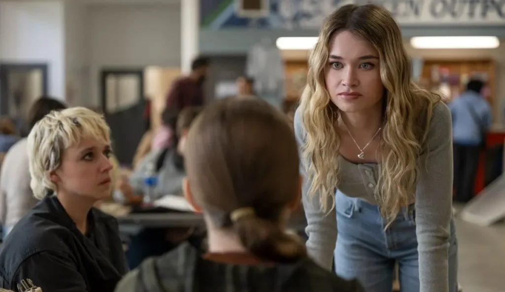 Imagem da série de Carrie, A Estranha