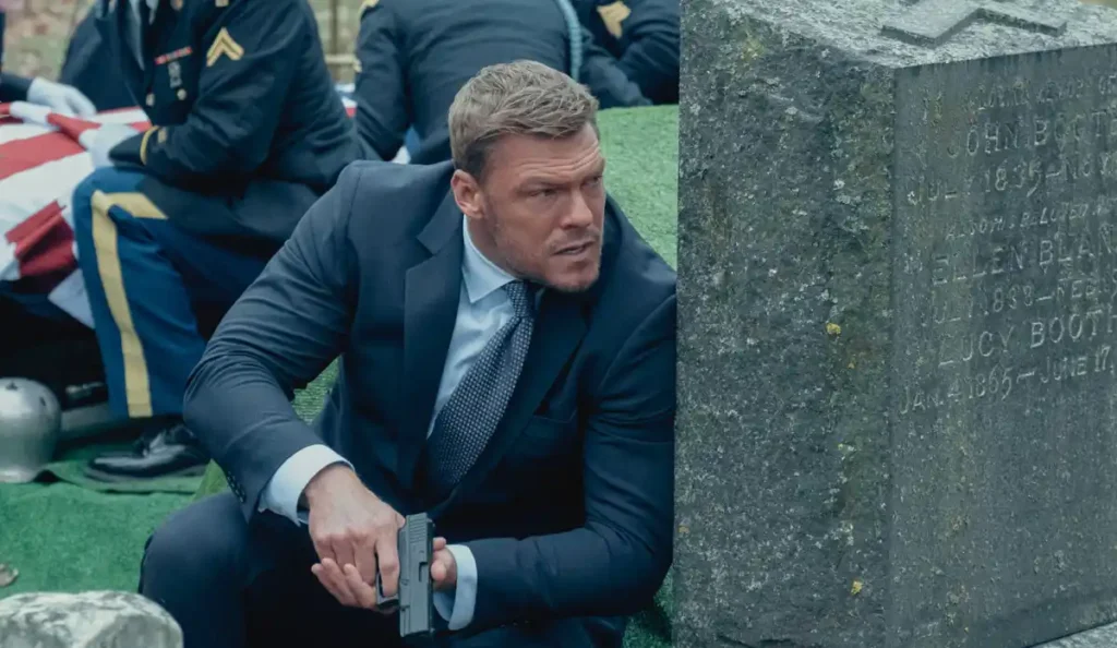 Alan Ritchson aparece caracterizado como Jack Reacher