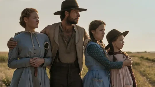 Uma Casa na Pradaria: família Ingalls viverá grande mudança na 2ª temporada