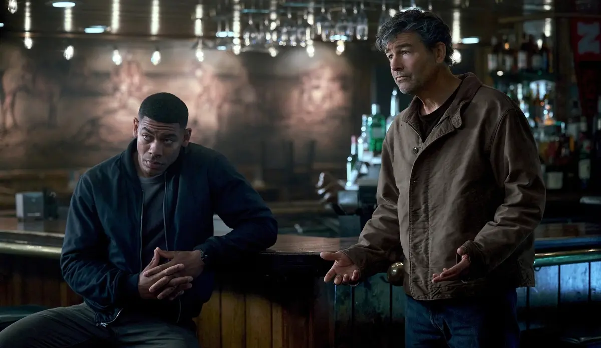 Imagem de Lanternas, nova série da HBO com Kyle Chandler como Hal Jordan e Aaron Pierre como John Stewart