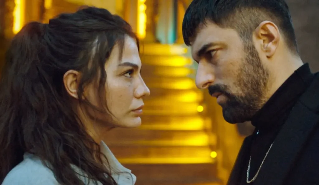 Demet Özdemir como Farah em cena de Meu Nome é Farah, série turca disponível na Netflix