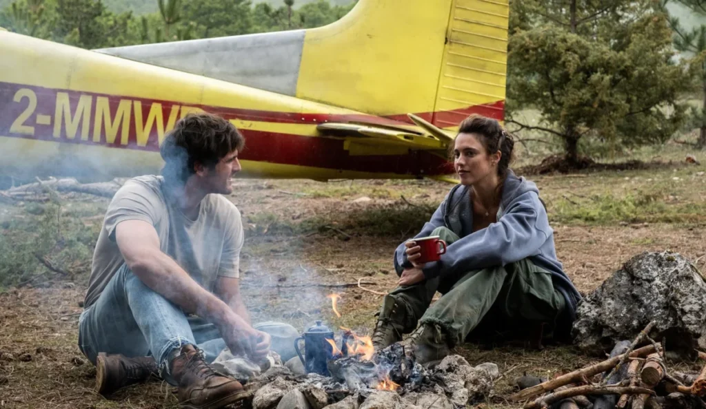 Jacob Elordi e Josh Brolin em cena do filme Ponto Sem Retorno