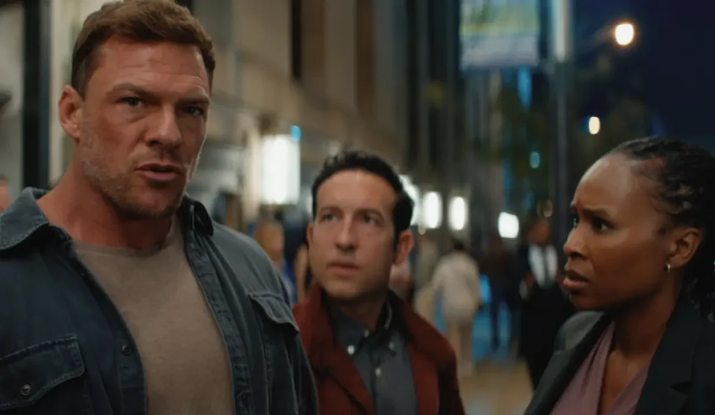 Jack Reacher, interpretado por Alan Ritchson, durante investigação na 4ª temporada da série