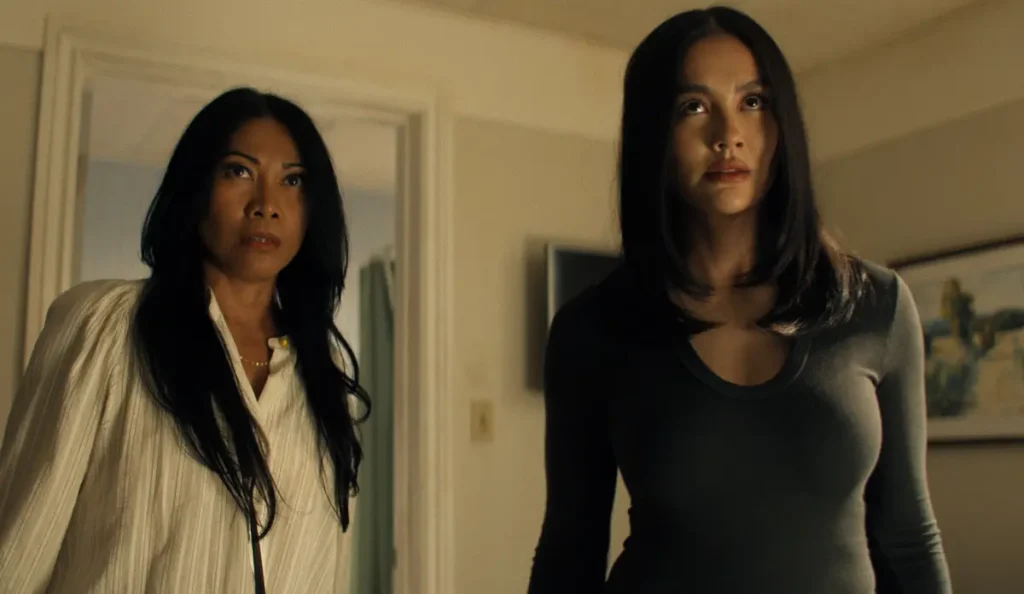 Cena da 4ª temporada de Reacher, que acompanha uma nova investigação no Prime Video