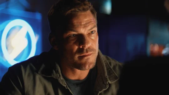 Reacher: entenda o final do episódio 4 e a grande reviravolta envolvendo Lila