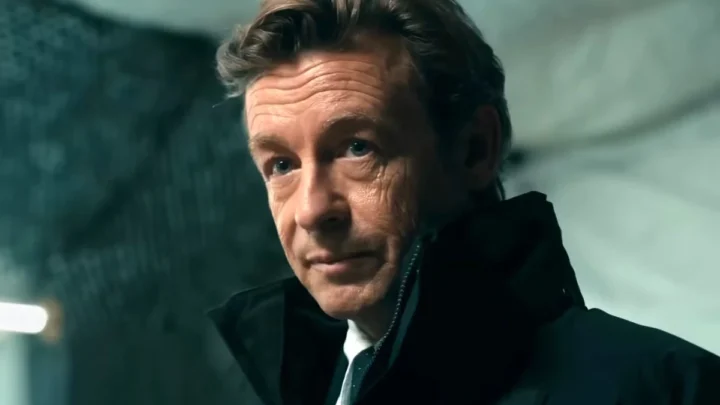 Saudade de O Mentalista? Nova série de Simon Baker coloca ator de volta às investigações