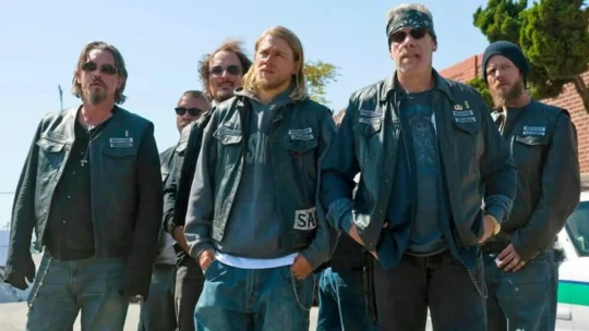 Sons of Anarchy ganha novo spin-off com Charlie Hunnam e elenco original