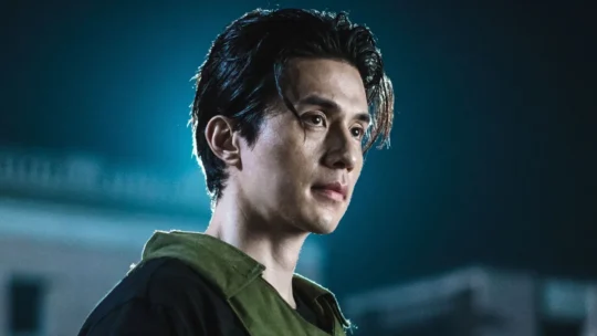 Uma Loja Para Assassinos vai ter 3ª temporada? Diretor fala sobre futuro da série no Disney+